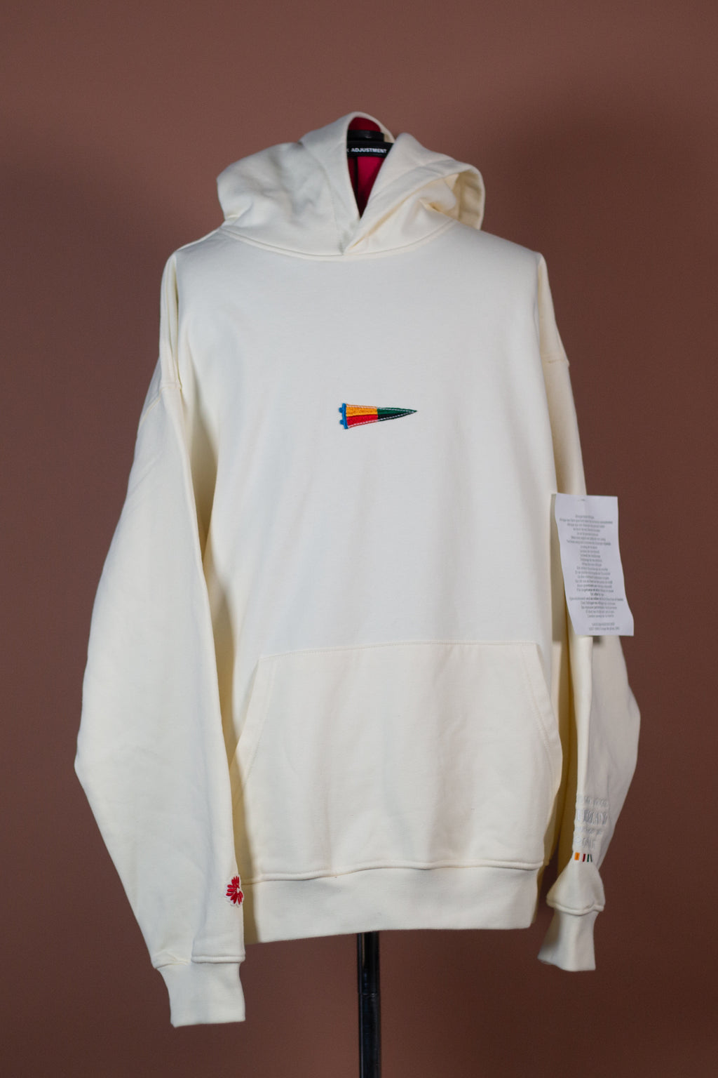 Chronique 002 – Form Pullover / AFRIQUE MON AFRIQUE