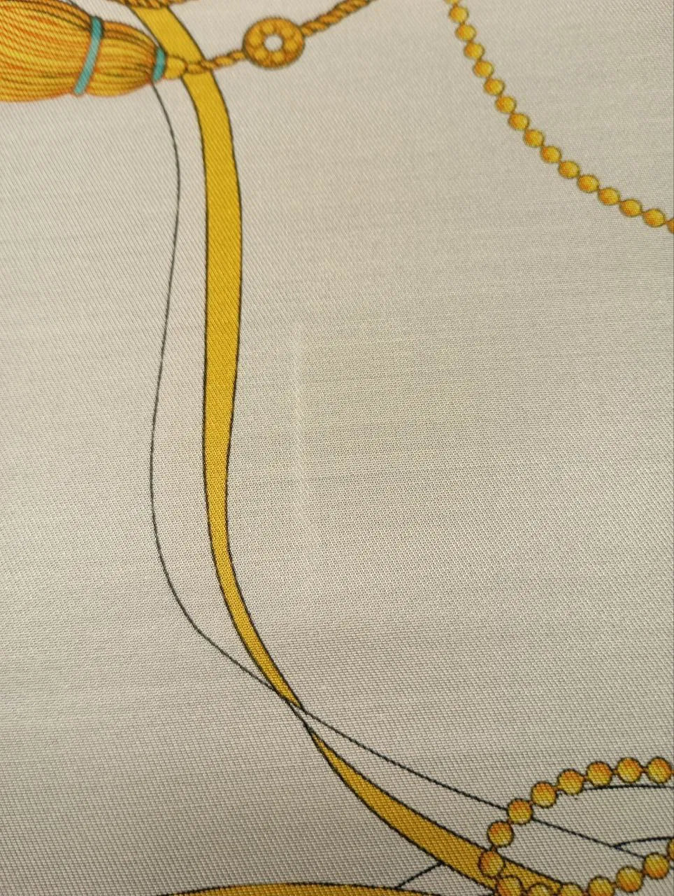 Abstract Beige  Foulard DS05